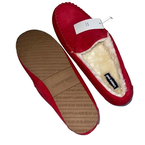 Lands' End Women's Size 11 Red Suede Moccasin Slippers NWT - Picture 2 of 6